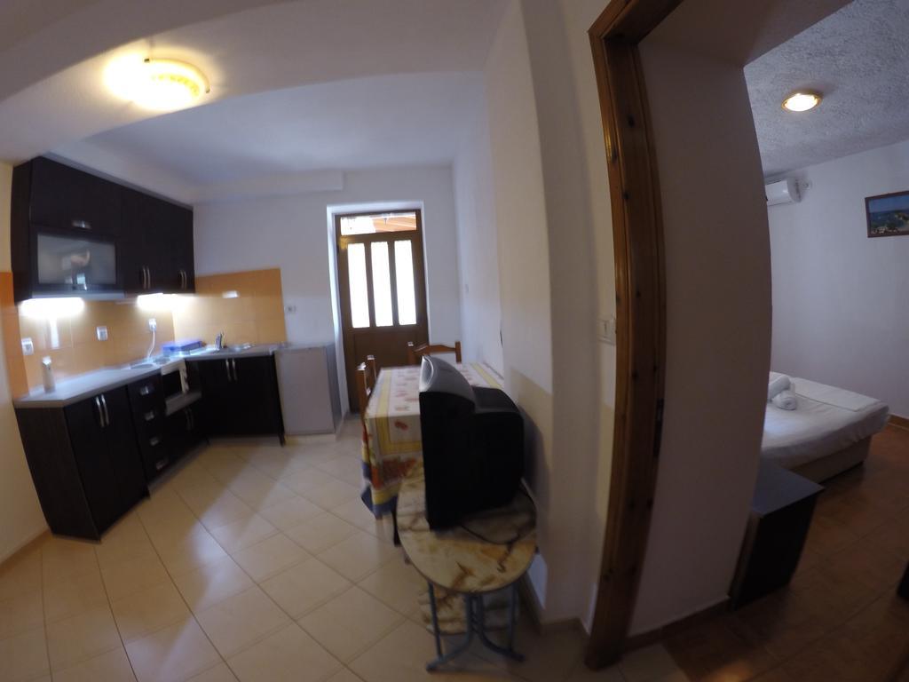 Petro'S Apartments クサミル エクステリア 写真